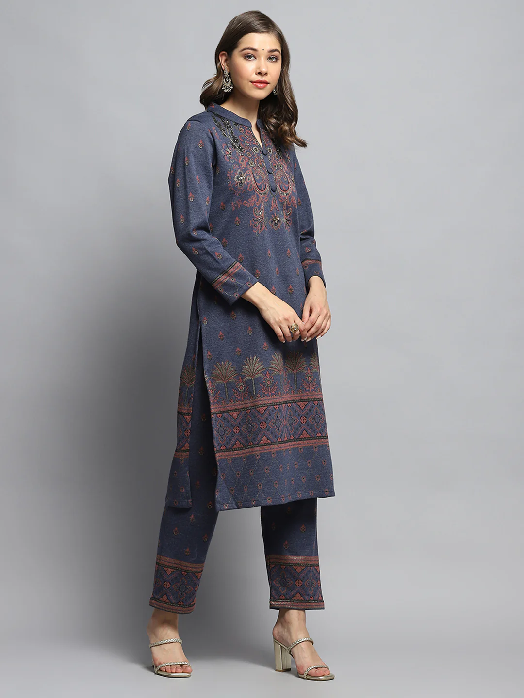 Women Navy Blue Self Design Mandarin Collar Full Sleeve Kurti Set - Image 4