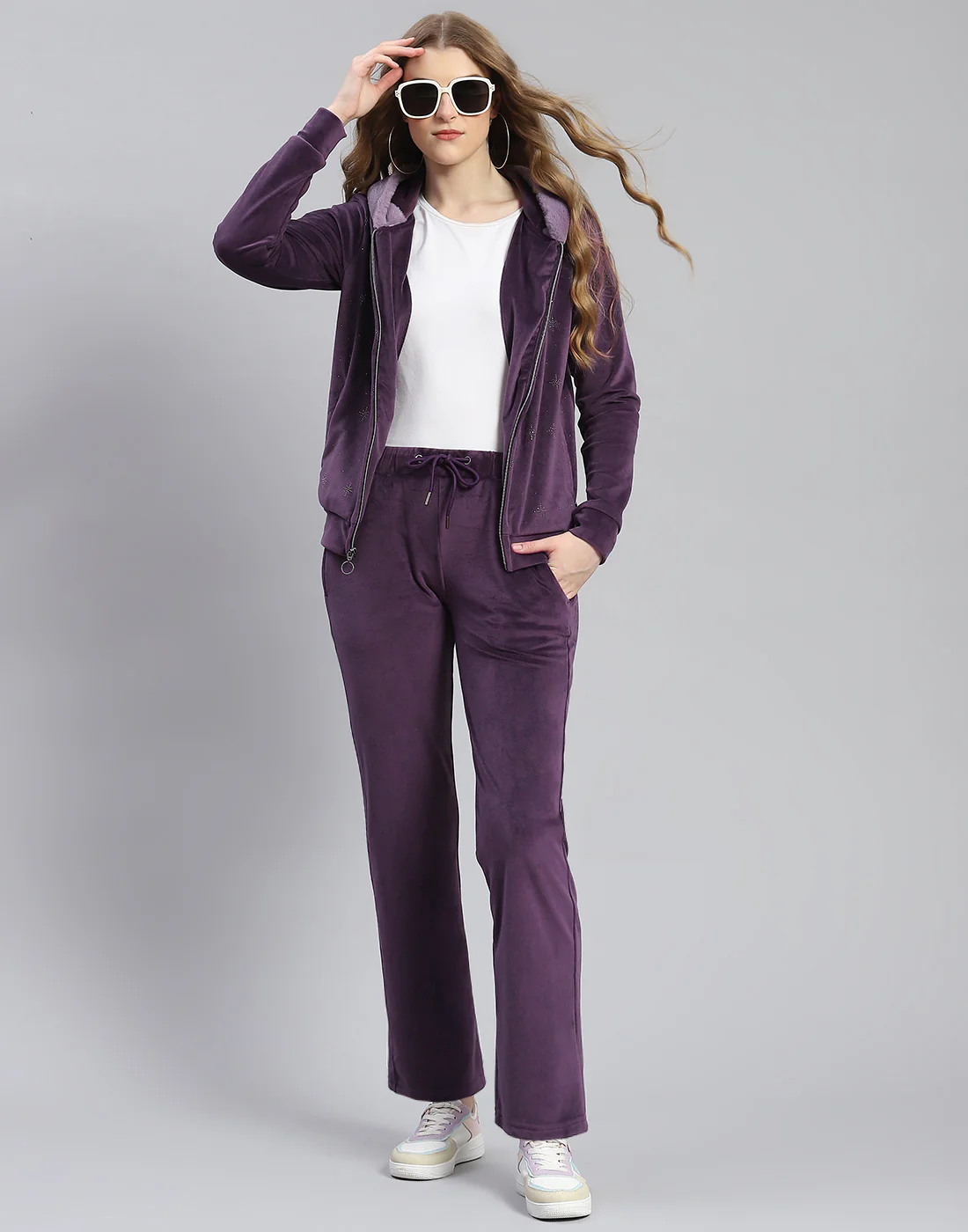 Women Purple Solid Hooded Full Sleeve Tracksuit