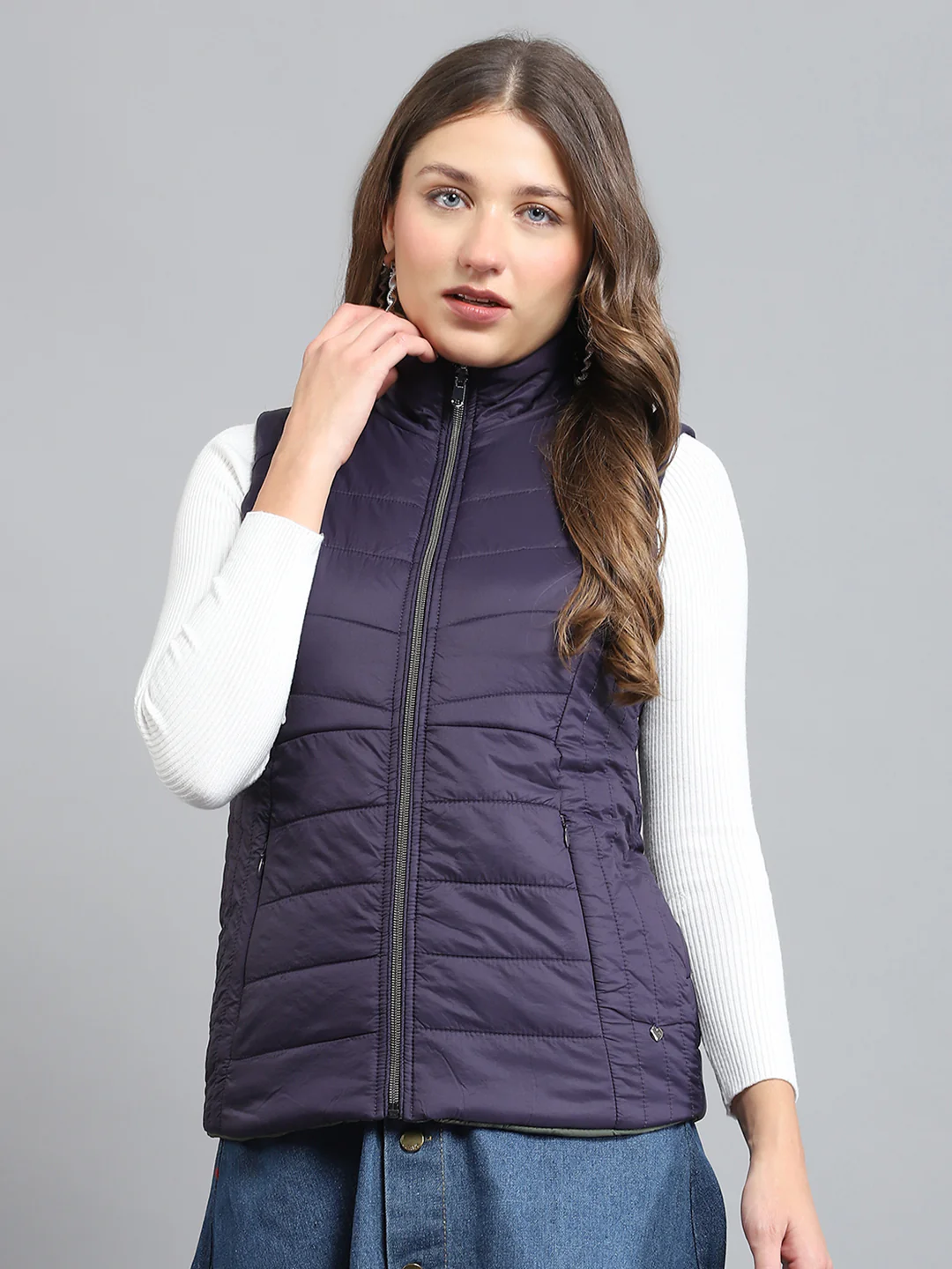 Women Purple Solid Mock Neck Sleeveless Reversible Jacket