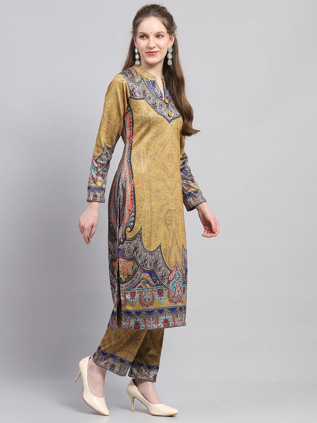 Women Yellow Printed Round Neck Full Sleeve Kurti Set for Winter - Image 4